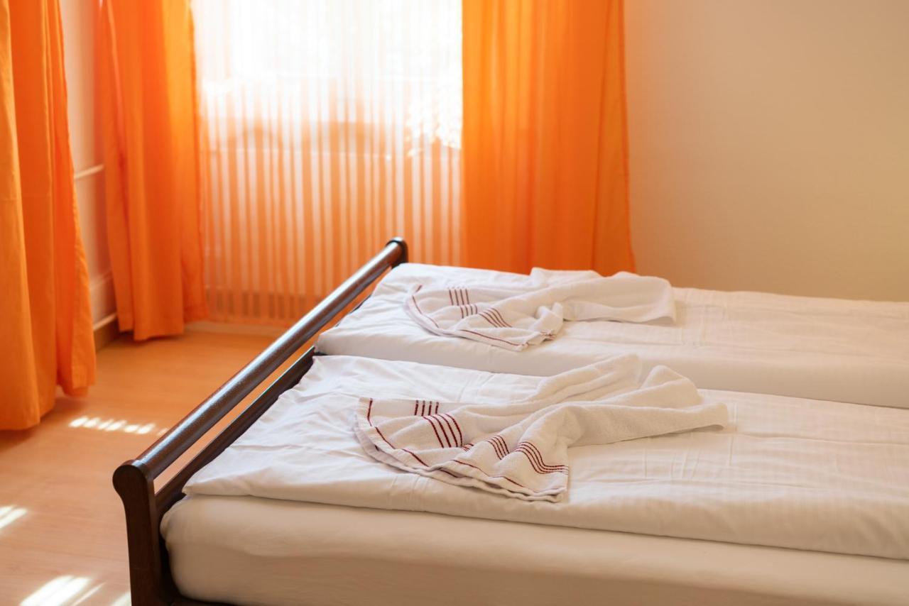 Between Lakes Apartments - 54 อินเทอร์ลาเคน ภายนอก รูปภาพ